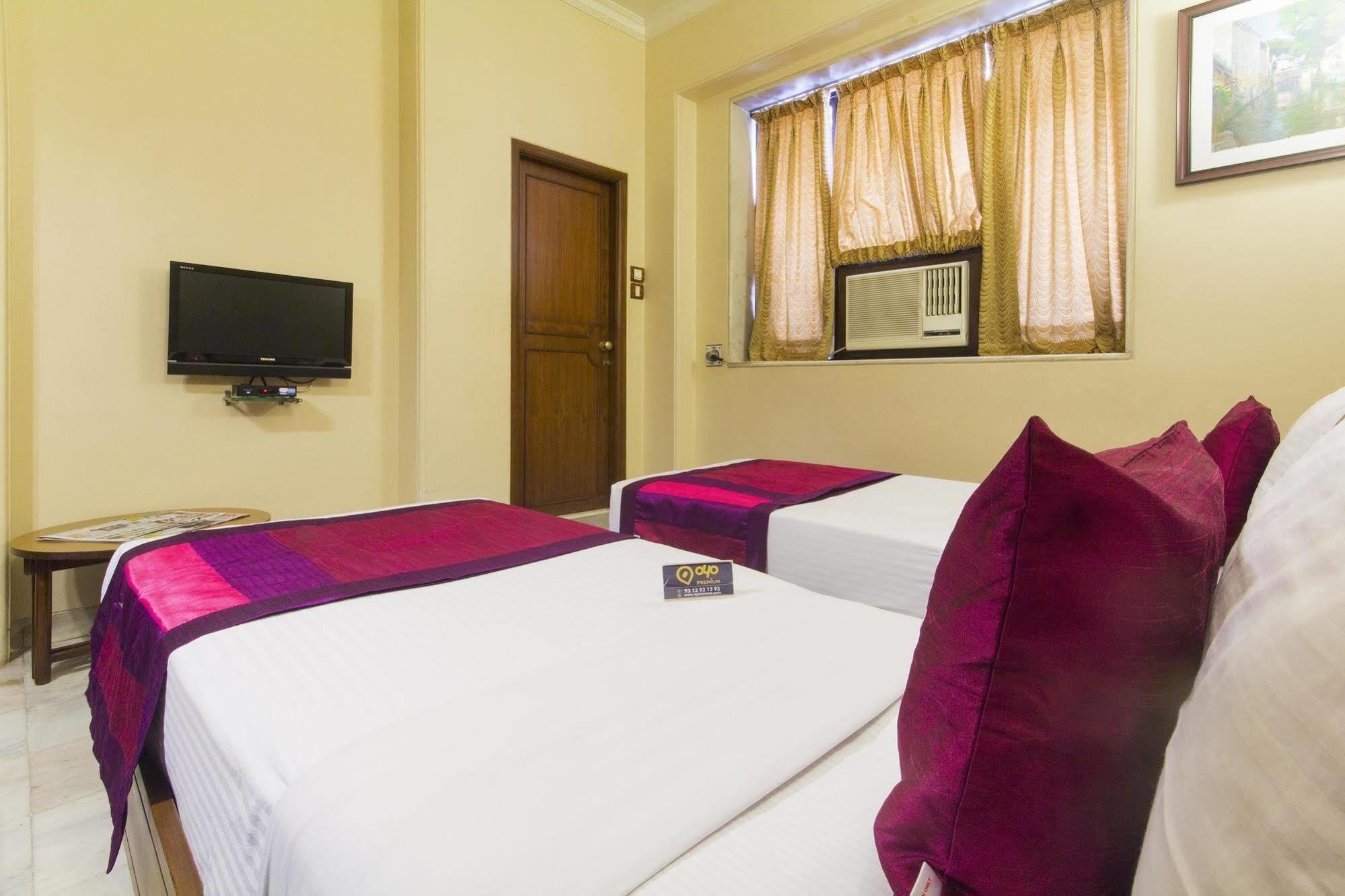 Hotel Ashray International, Sion - Near Bkc ムンバイ エクステリア 写真