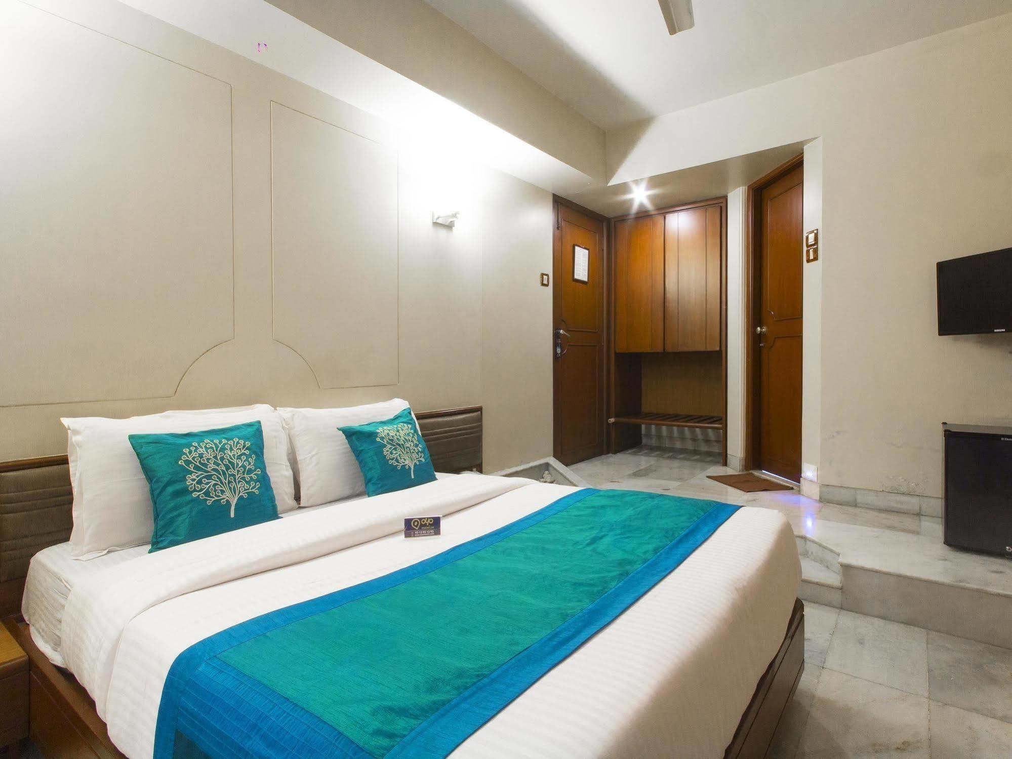 Hotel Ashray International, Sion - Near Bkc ムンバイ エクステリア 写真